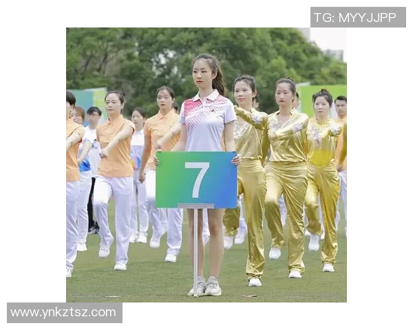 杭州足球队耐力考验中的精彩表现与未来展望分析 杭州足球队耐力考验中的精彩表现与未来展望分析